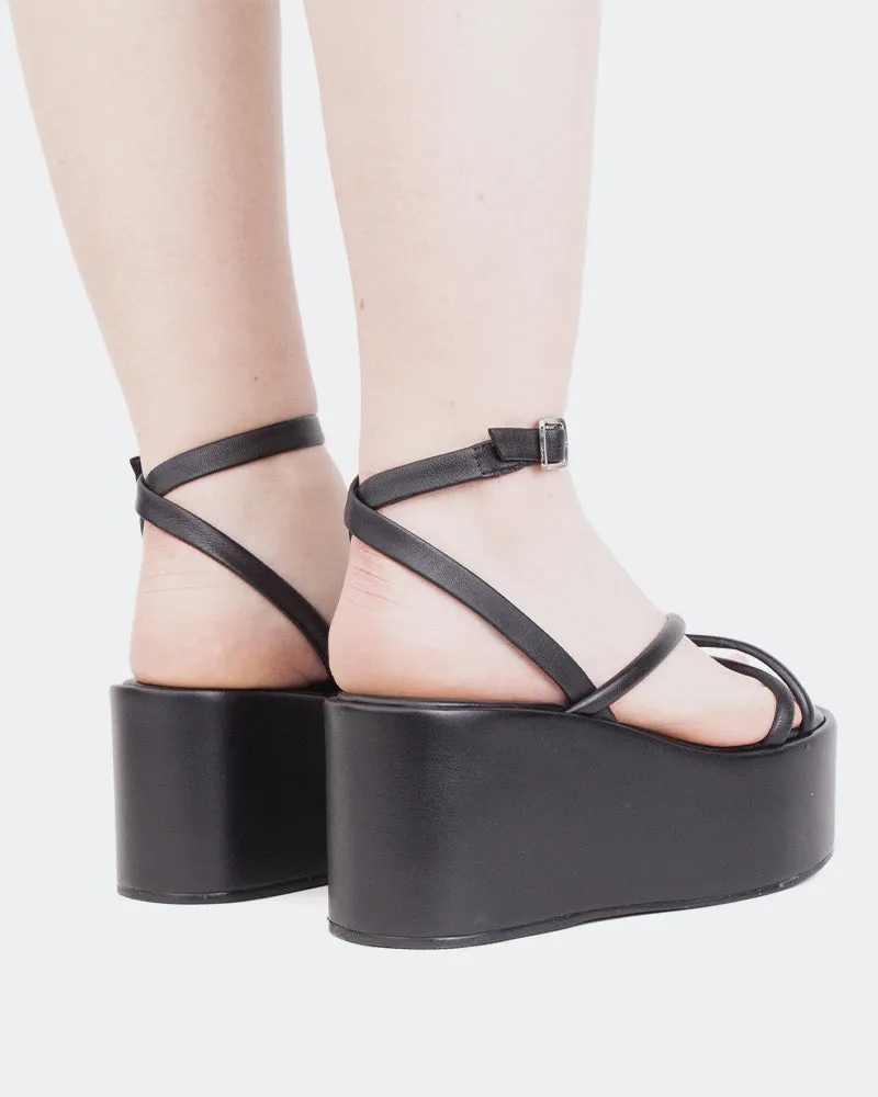 Dionira Black Leather