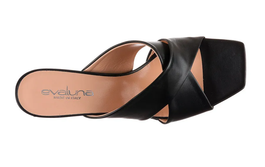 Eva Pesca Black