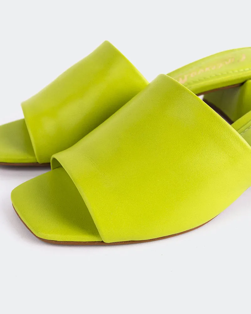 Fortunata Light Green Leather