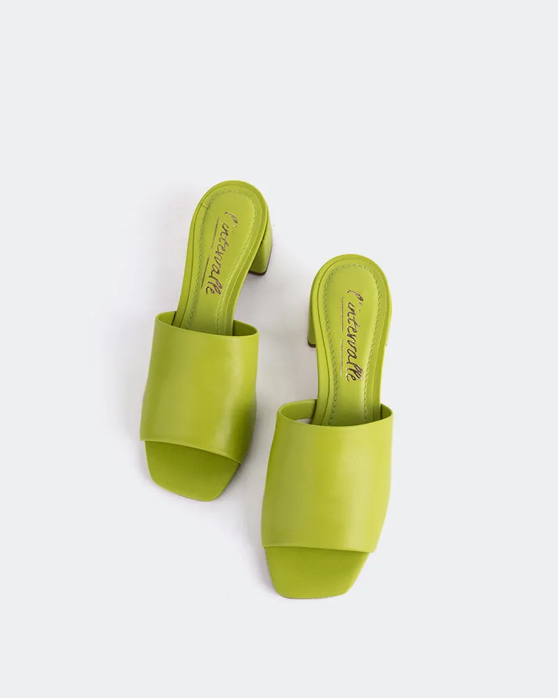 Fortunata Light Green Leather