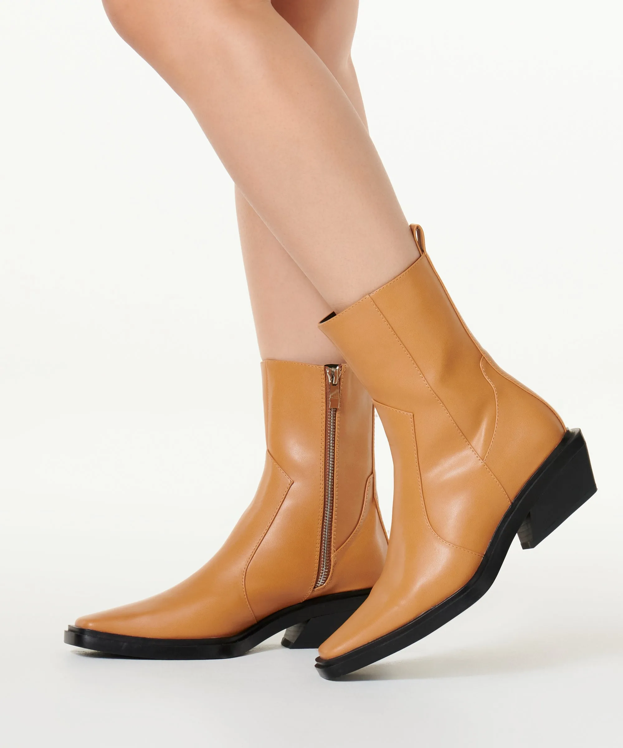 Kaia Caramel *FINAL SALE*