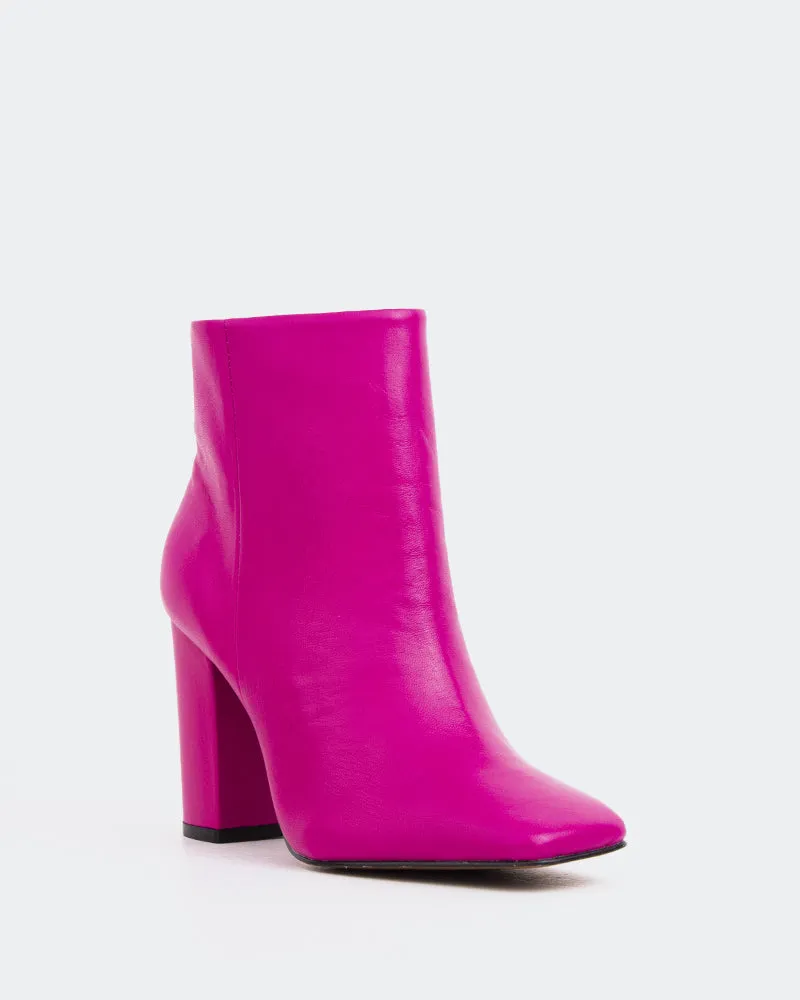 Nesrine Fuschia Leather