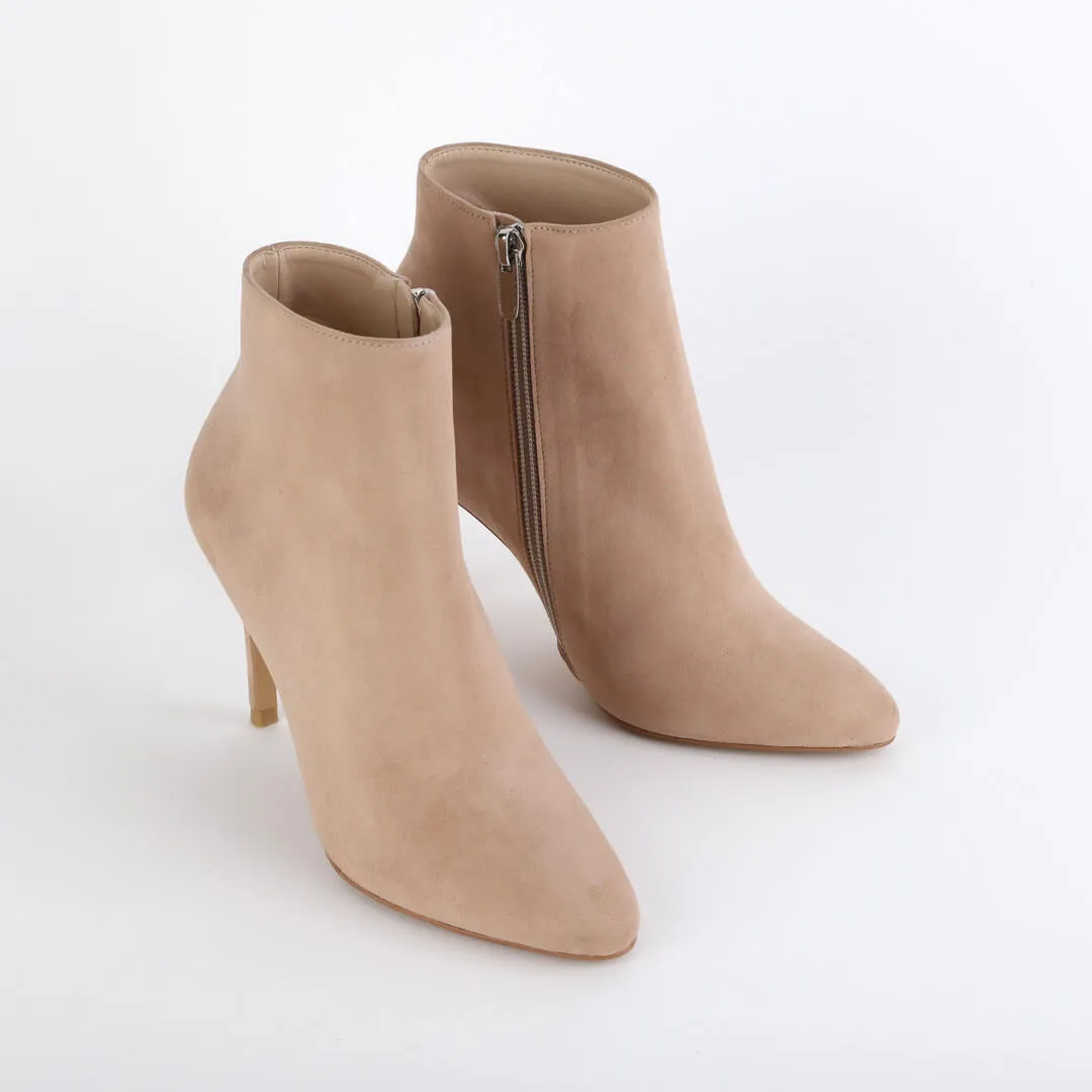 OSCAR - suede ankle bootie