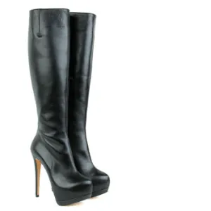Pasha Knee super high