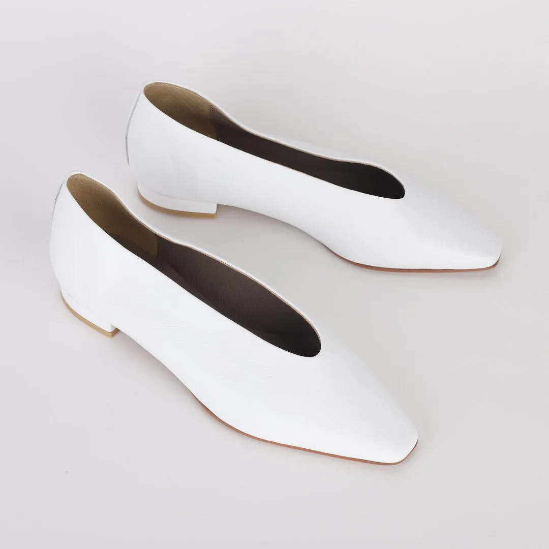 *UK size 1 - LETSBE - light beige , 1.5cm heels