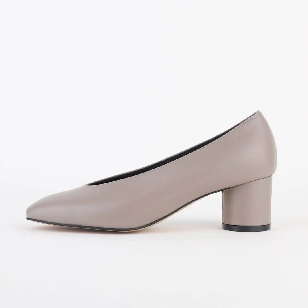 *UK size 13 - WILLOW - black, 5cm heels