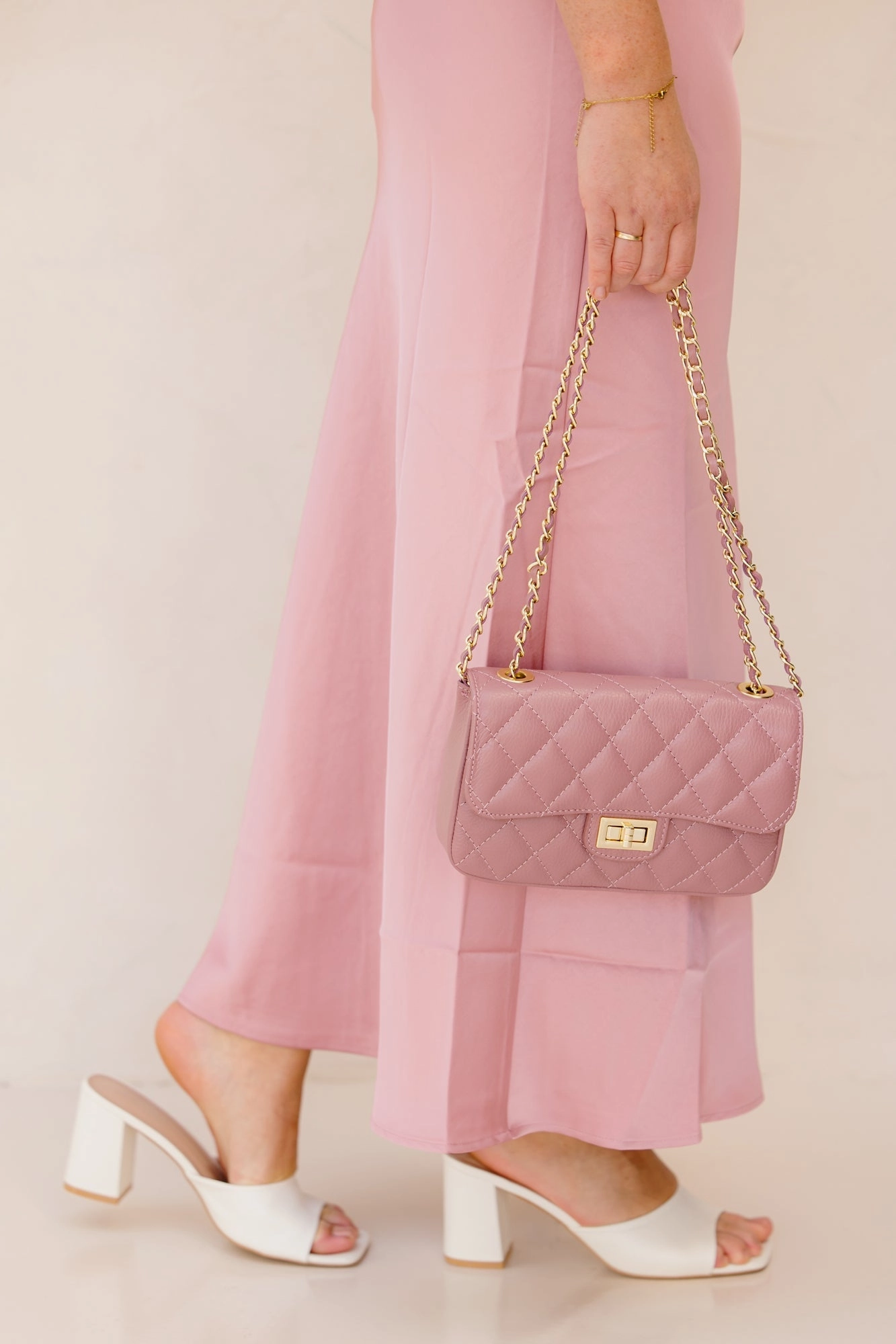 Vicky heavy sateen evening rose