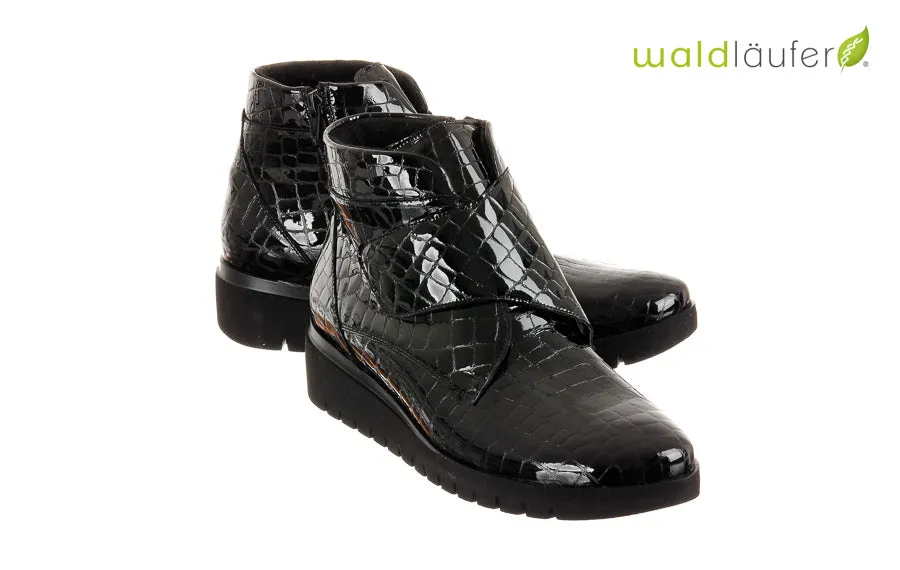 Wal Door Black